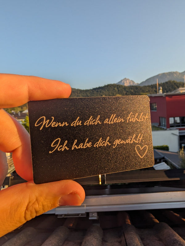 Karte aus Metall mit Spruch – 12 Gravuren zur Auswahl, Geschenk für Partner & Familie